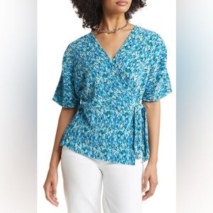 NWT Halogen Women’s Size Large Blue and Green Abstract Plisse Textured Wrap Top
